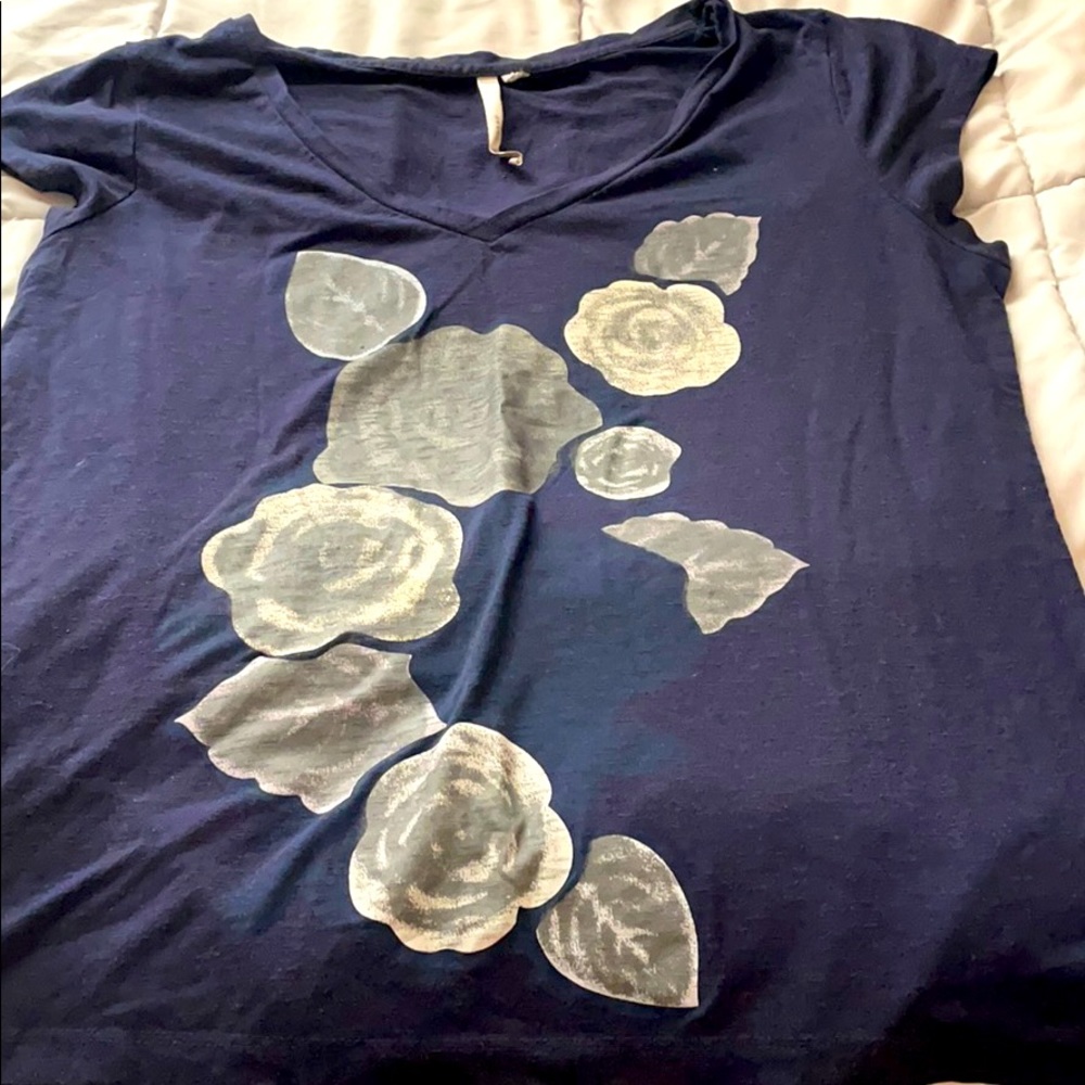 Lauren Conrad Floral graphic tshirt